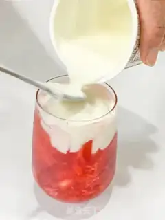 Make White Jade Berry Tea step 5