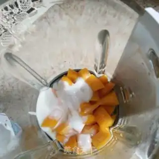 Make Ice mango juice step 4