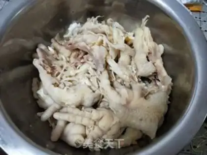 Make The cock claw step 1