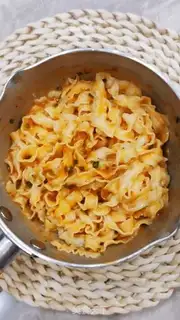 Make Lazy hands on the noodles step 4