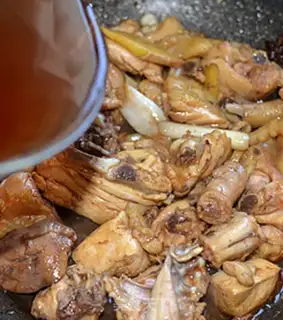 Make Tea, mushroom and powdered chicken step 4
