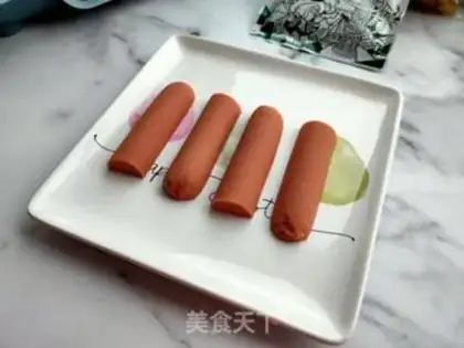 Make Sausage macaroni step 1