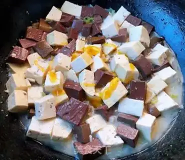 Make Pig blood tofu step 8