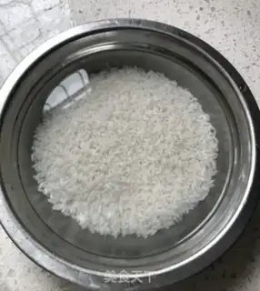 Make The rice meatballs step 1