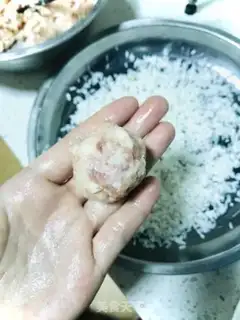 Make The rice meatballs step 6