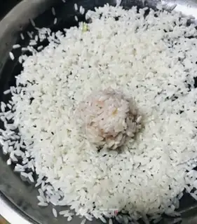 Make The rice meatballs step 7