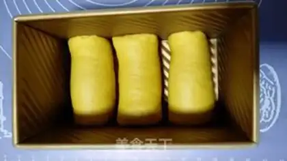 Make Pumpkin toast from a swirl-lace step 10