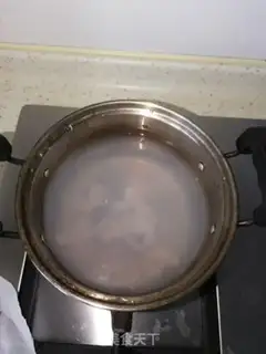 Make Shrimp veggie omelet soup step 1