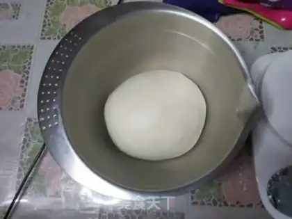 Make Japanese milk rolls step 5