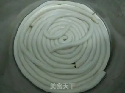 Make Noodle for tomato onion beef step 0