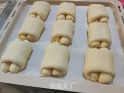 Make Japanese milk rolls step 14