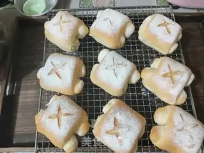 Make Japanese milk rolls step 17