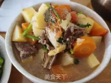 Make Beef, red potatoes, carrots step 0