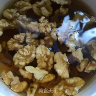 Make walnut date rice step 0
