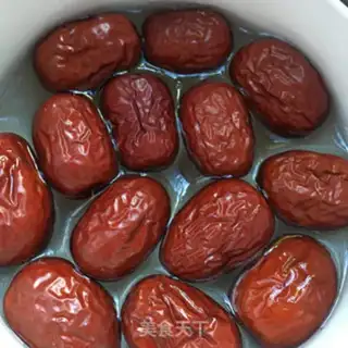 Make walnut date rice step 1