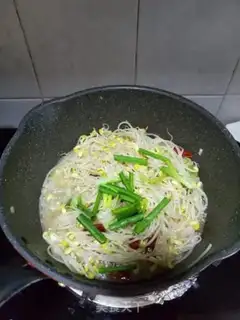 Make Onion sprouts step 6