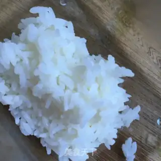 Make walnut date rice step 2