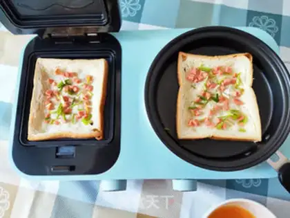 Make Toast omelet step 5