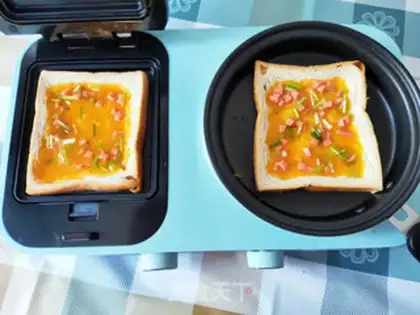 Make Toast omelet step 6