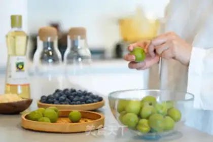Make Fruit vinegar step 1