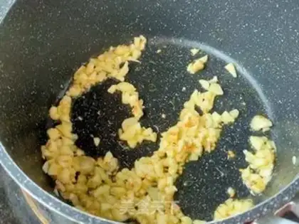 Make Garlic shrimp step 4