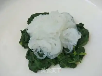 Make Seaweed melon meatball soup step 1