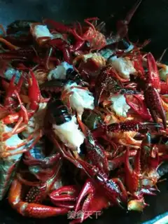 Make A greasy purple lobster step 5