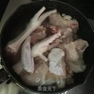 Make Chicken weeds, rice and beans, chicken soup step 1