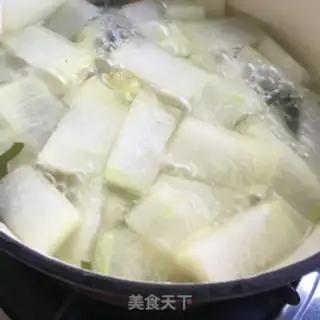 Make Seaweed melon meatball soup step 6