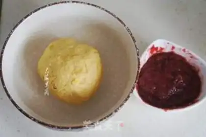 Make Cherries and cherries step 3
