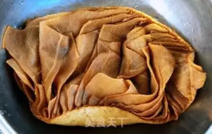 Make The onions are burning up the leaves step 0