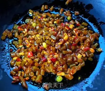 Make Sour bean chili chicken step 4