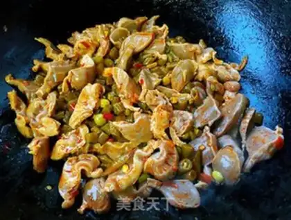 Make Sour bean chili chicken step 6