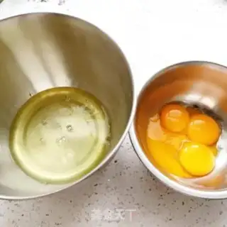 Make All-wheat potato cake rolls step 1