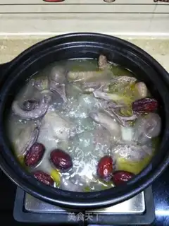 Make Western sorghum pigeon soup step 6