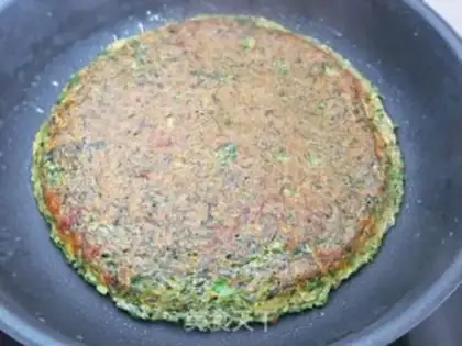 Make Celery fried eggs step 7