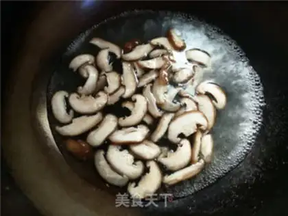 Make Porridge of mushrooms step 4