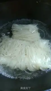 Make Tomato fried head step 1