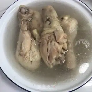 Make The cucumber mixes chicken legs step 3