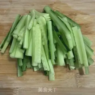 Make The cucumber mixes chicken legs step 6