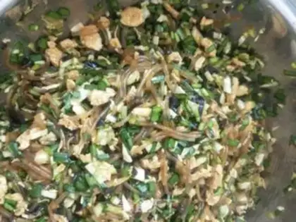 Make Shrimp boils dumplings step 5