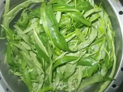 Make Eggs fried with cabbage step 0