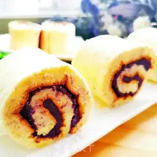 Make All-wheat potato cake rolls step 22