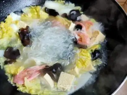 Make A fan of Arctic shrimp dolls step 11