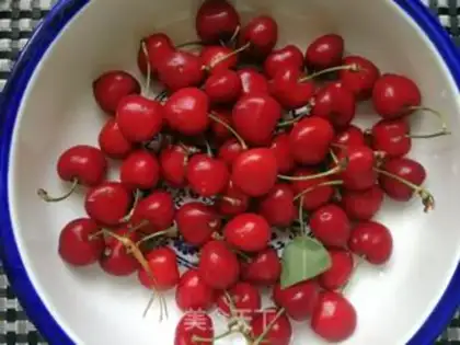 Make Cherry wine step 0