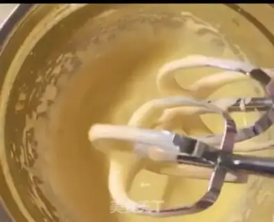 Make Egg yolk step 0