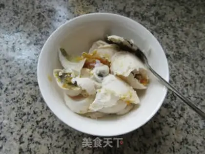 Make A duck egg with fried potatoes step 1