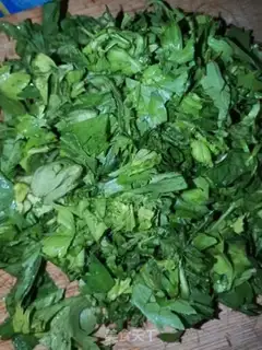 Make Celery leaves step 0
