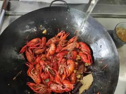 Make Garlic lobster step 7