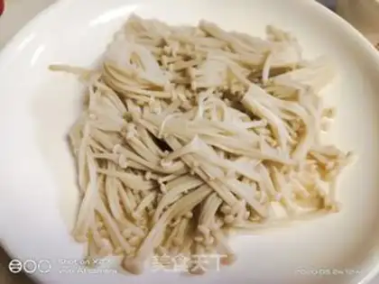 Make Frozen needle mushrooms step 3